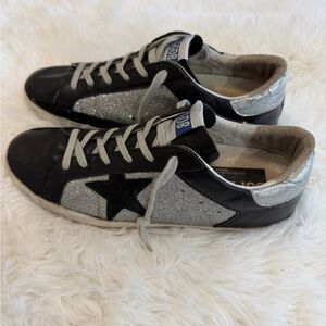 Golden Goose Deluxe Brand (GGDB)
SuperStar Sneakers
Size: 40 US 10